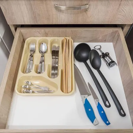 Peaceful Place - Vazov Street アパート ヴァルナ