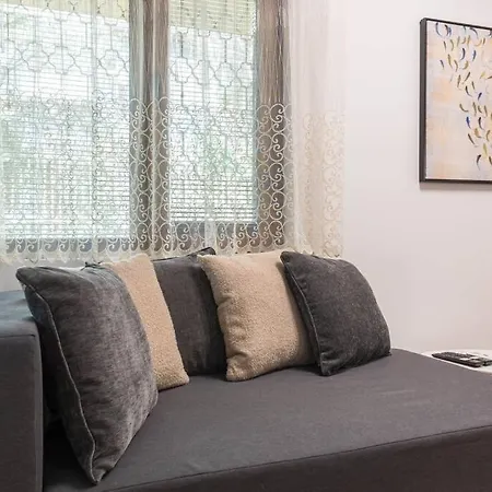 Peaceful Place - Vazov Street アパート ヴァルナ